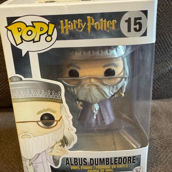 Albus Dumbledore #15 Funko POP! Harry Potter Vinyl Figure - Picture 2 of 6